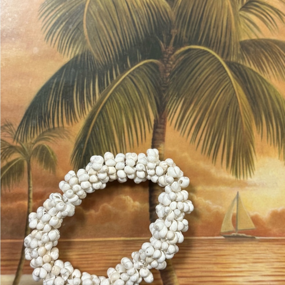 BUBBLE SHELL BRACELET